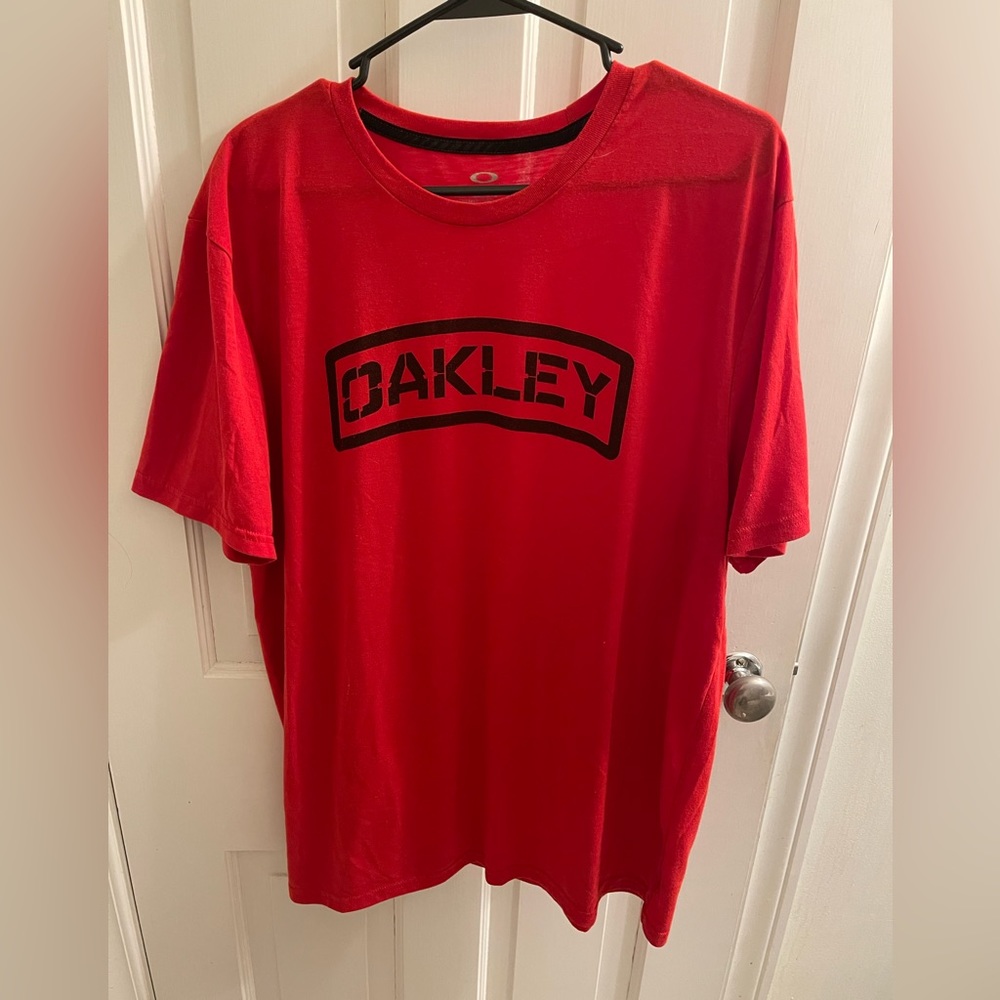 men’s oakley tee